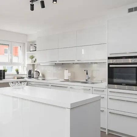 Deluxe 2 Schlafzimmer - Aufzug - Kostenlos Parken - Balkon - Messe Flughafen * Leinfelden-Echterdingen