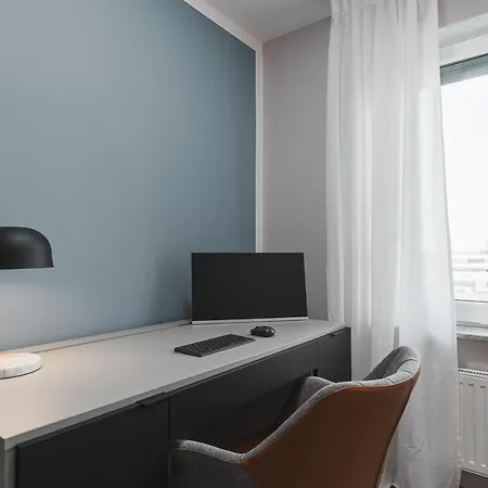 Apartment Deluxe 2 Schlafzimmer - Aufzug - Kostenlos Parken - Balkon - Messe Flughafen Leinfelden-Echterdingen