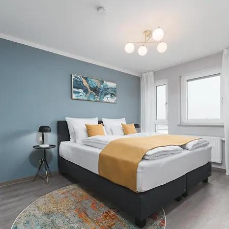 Deluxe 2 Schlafzimmer - Aufzug - Kostenlos Parken - Balkon - Messe Flughafen Apartment Leinfelden-Echterdingen